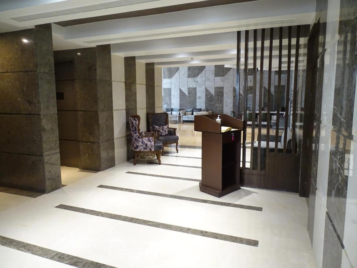 The Grand Arc Hotel & Convention Centre Shahjahanpur Exterior foto