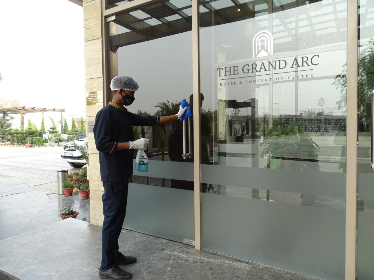 The Grand Arc Hotel & Convention Centre Shahjahanpur Exterior foto
