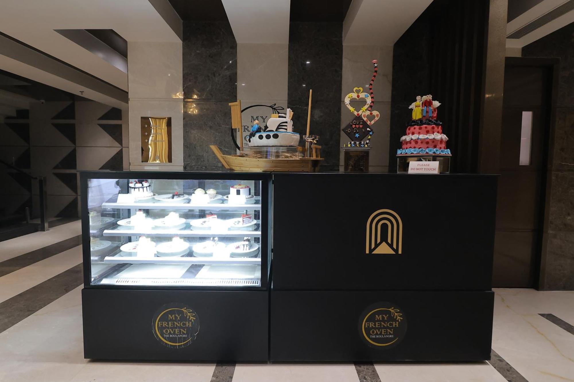 The Grand Arc Hotel & Convention Centre Shahjahanpur Exterior foto